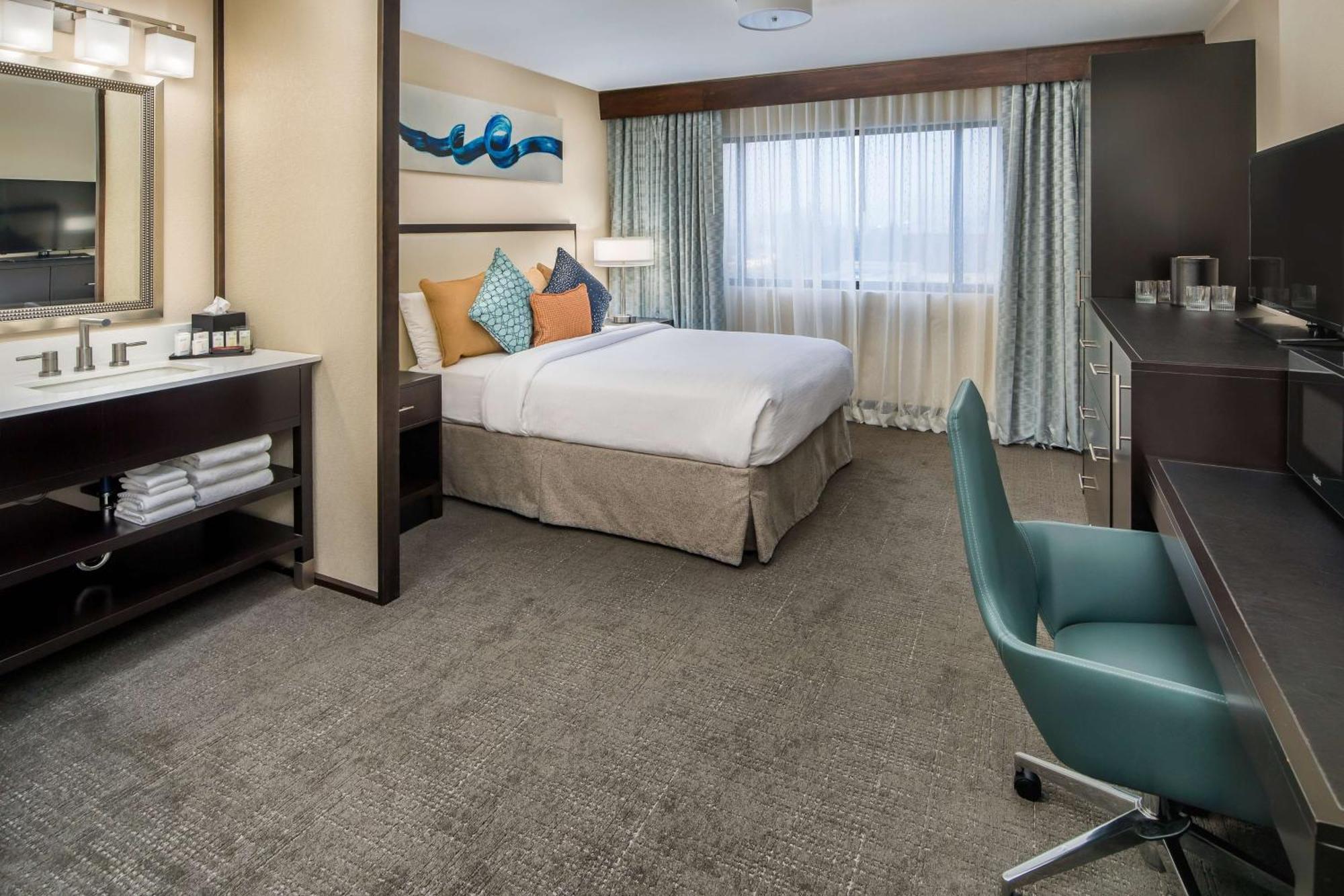Embassy Suites By Hilton Seattle - Tacoma International Airport Tukwila Eksteriør billede