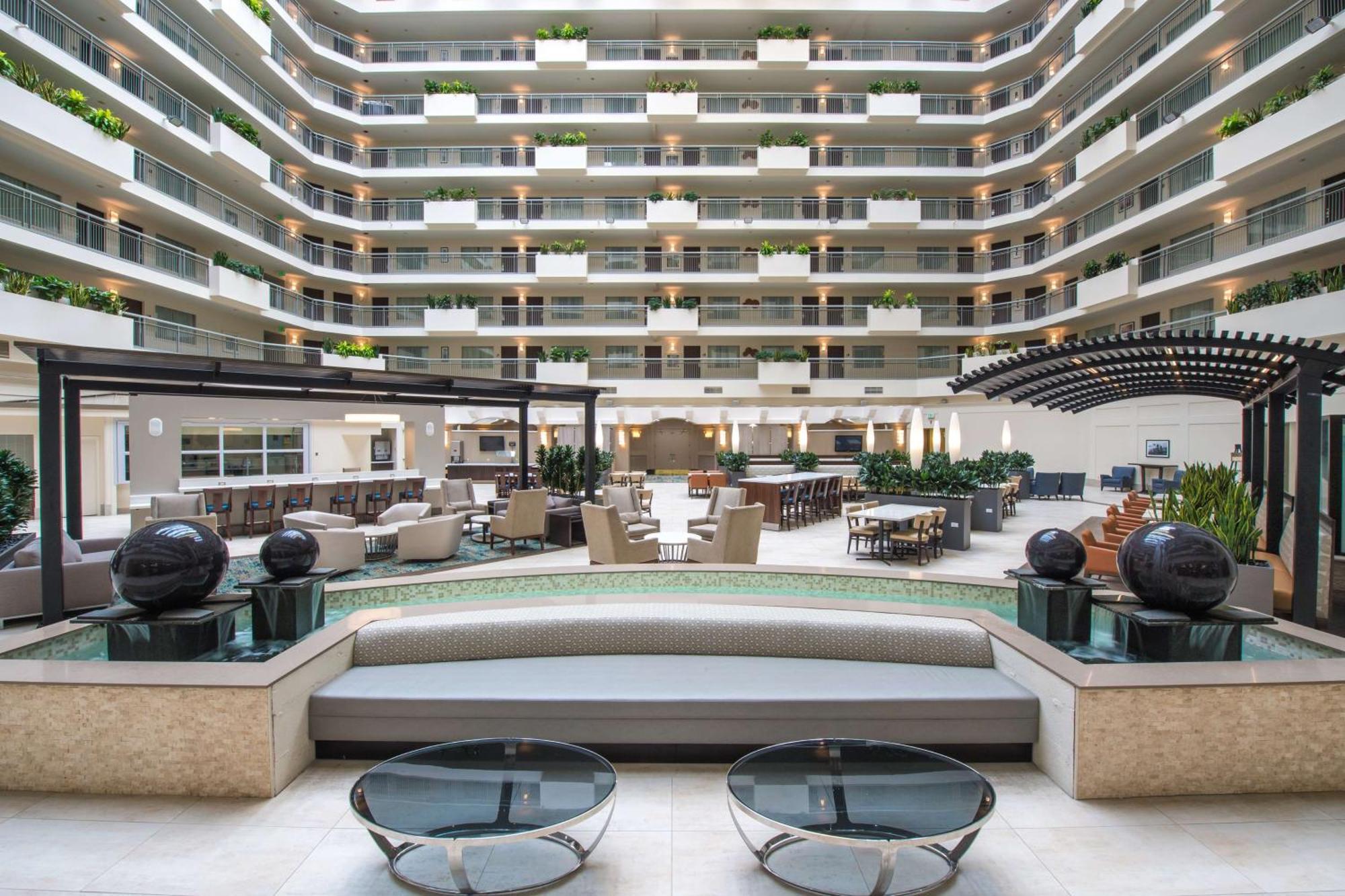 Embassy Suites By Hilton Seattle - Tacoma International Airport Tukwila Eksteriør billede